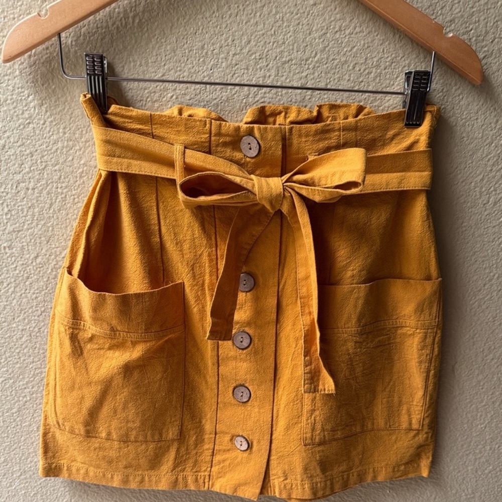 Chic Mustard Button-Down Pencil Skirt